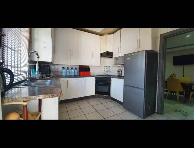 3 BEDROOM HOUSE FOR SALE IN SOUTH HILLS